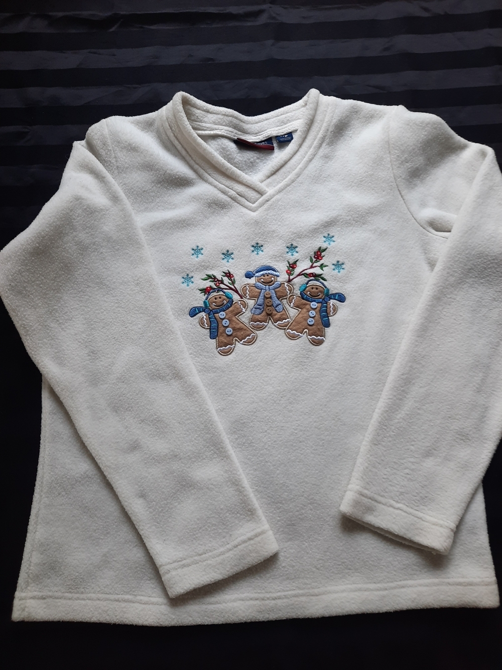 Denver Hayes Cream Fleece Top with Gingerbread Embroidery - Picture 1 of 2
